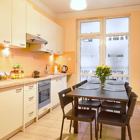 Spacious Apartments Zyblikiewicza Street كراكوفيا المظهر الخارجي الصورة
