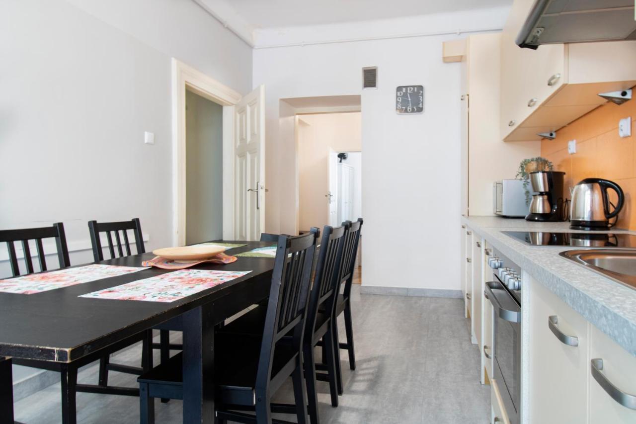 Spacious Apartments Zyblikiewicza Street كراكوفيا المظهر الخارجي الصورة