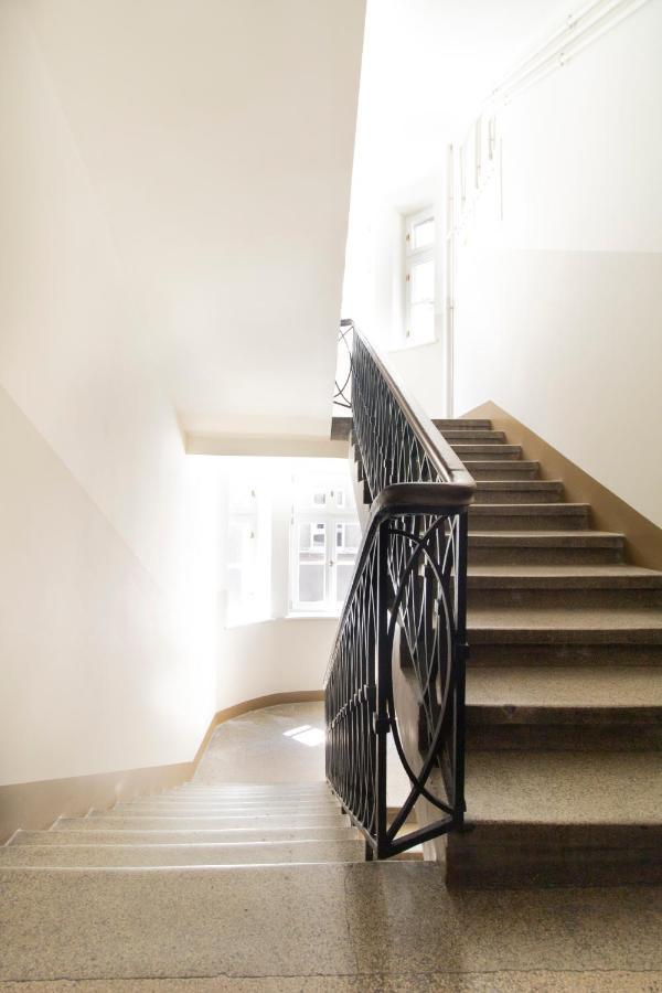 Spacious Apartments Zyblikiewicza Street كراكوفيا المظهر الخارجي الصورة