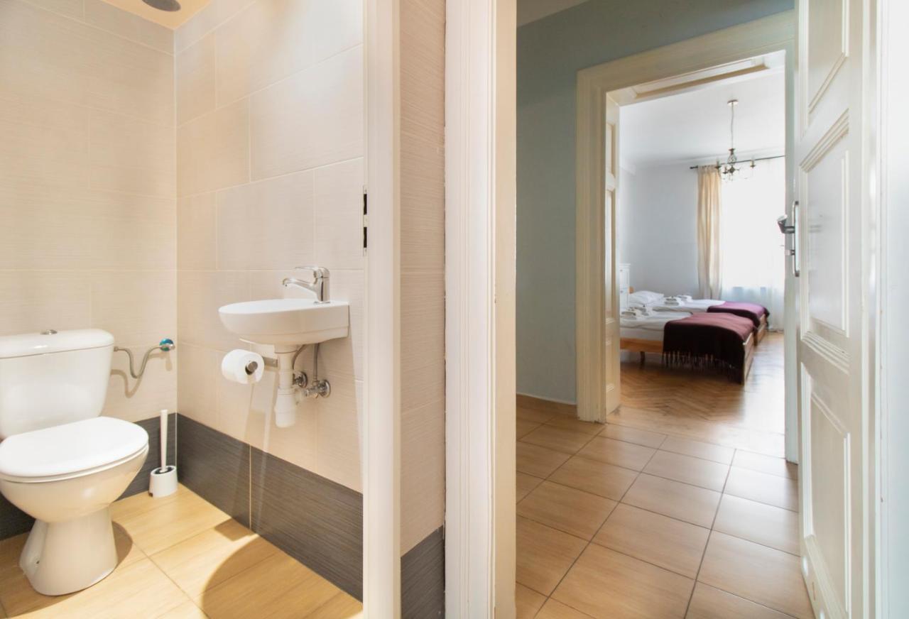 Spacious Apartments Zyblikiewicza Street كراكوفيا المظهر الخارجي الصورة